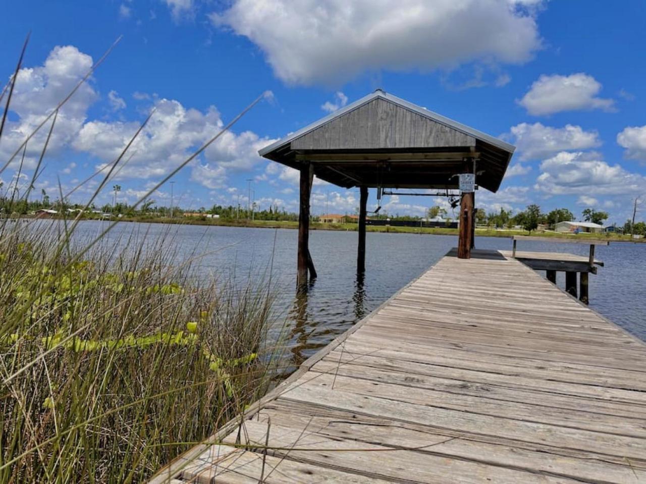 Nautical Nirvana-Waterfront Joys From Sunrise Paddles To Hot Tub Sunsets Villa Panama City Bagian luar foto